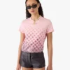 Aubergine-farvet T-shirt med kort ærme og monogram i farveovergang