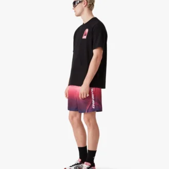 Badeshorts med auberginefarvet gradientprint