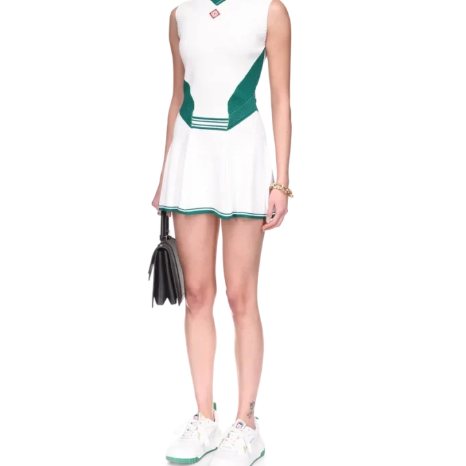 Draperet tenniskjole