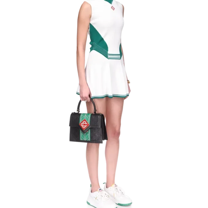 Draperet tenniskjole