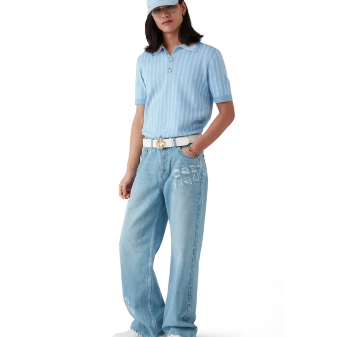 Graffiti-distressed denimjeans Graffiti-distressed denimjeans