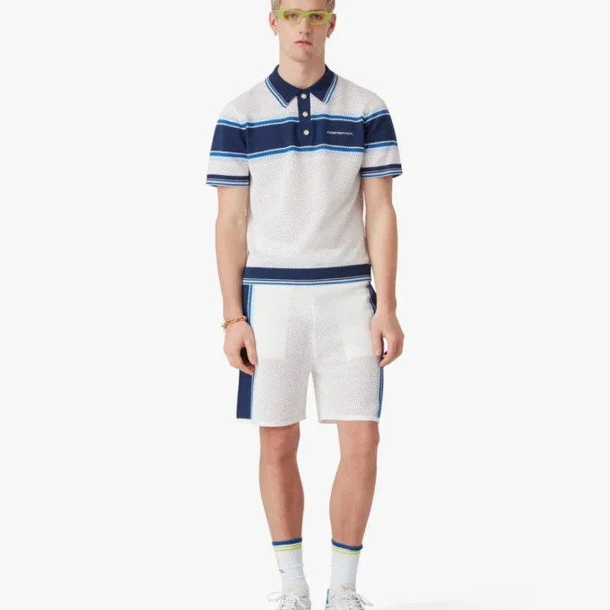 Hvid og blå stribet mesh-poloshirt med korte ærmer