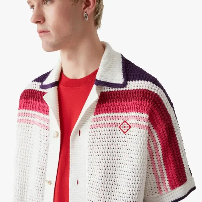 Hvid stribet kortærmet poloshirt