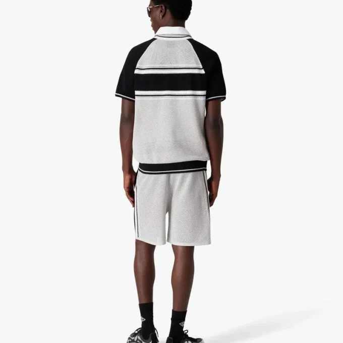 Metallisk mesh-stribet poloshirt med lynlås og korte ærmer
