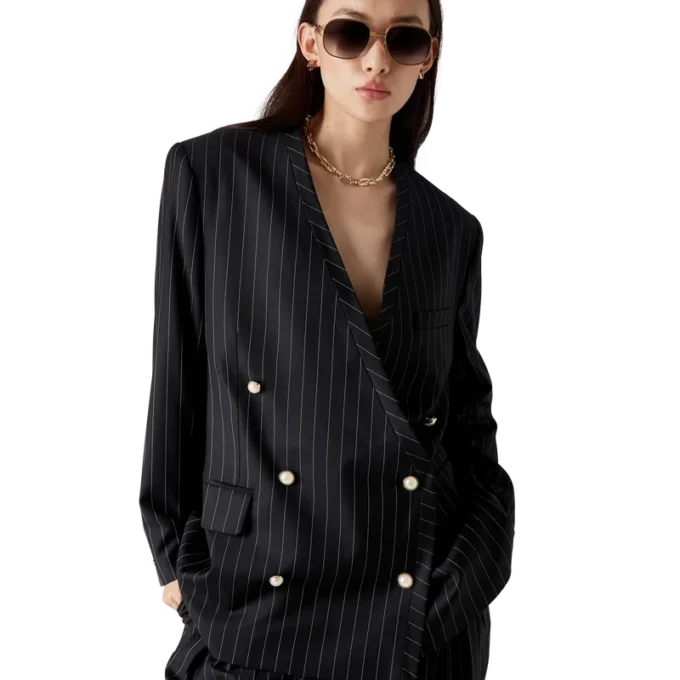 Oversized blazer i uld med nålestriber
