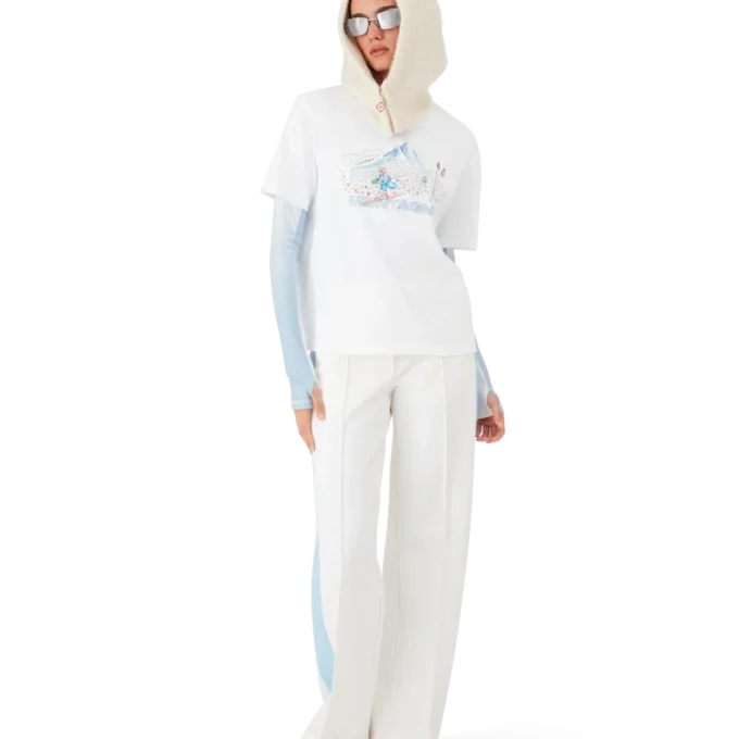 Ski-T-shirt med korte shorts Ski-T-shirt med korte shorts