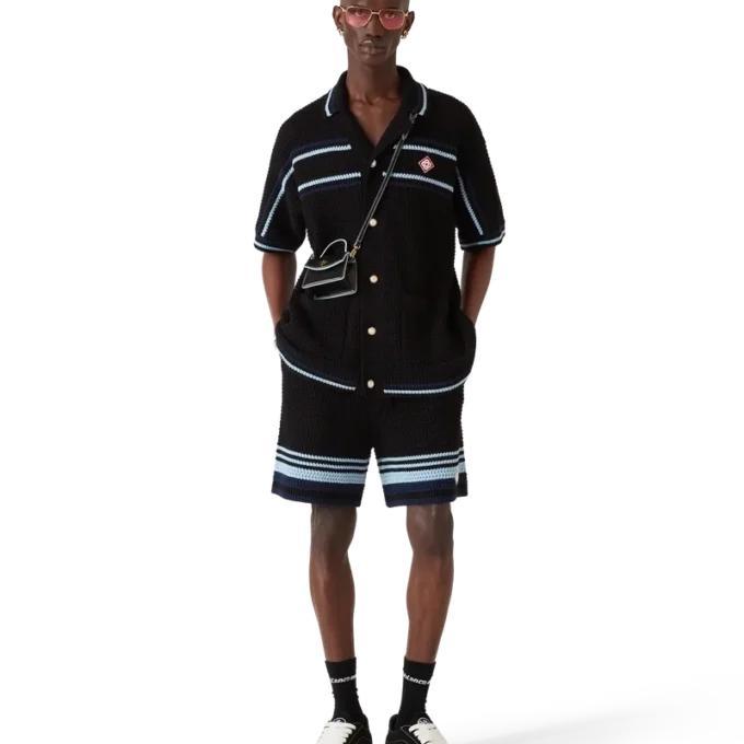 Tennis-bomulds-hæklet kortærmet skjorte i shorts